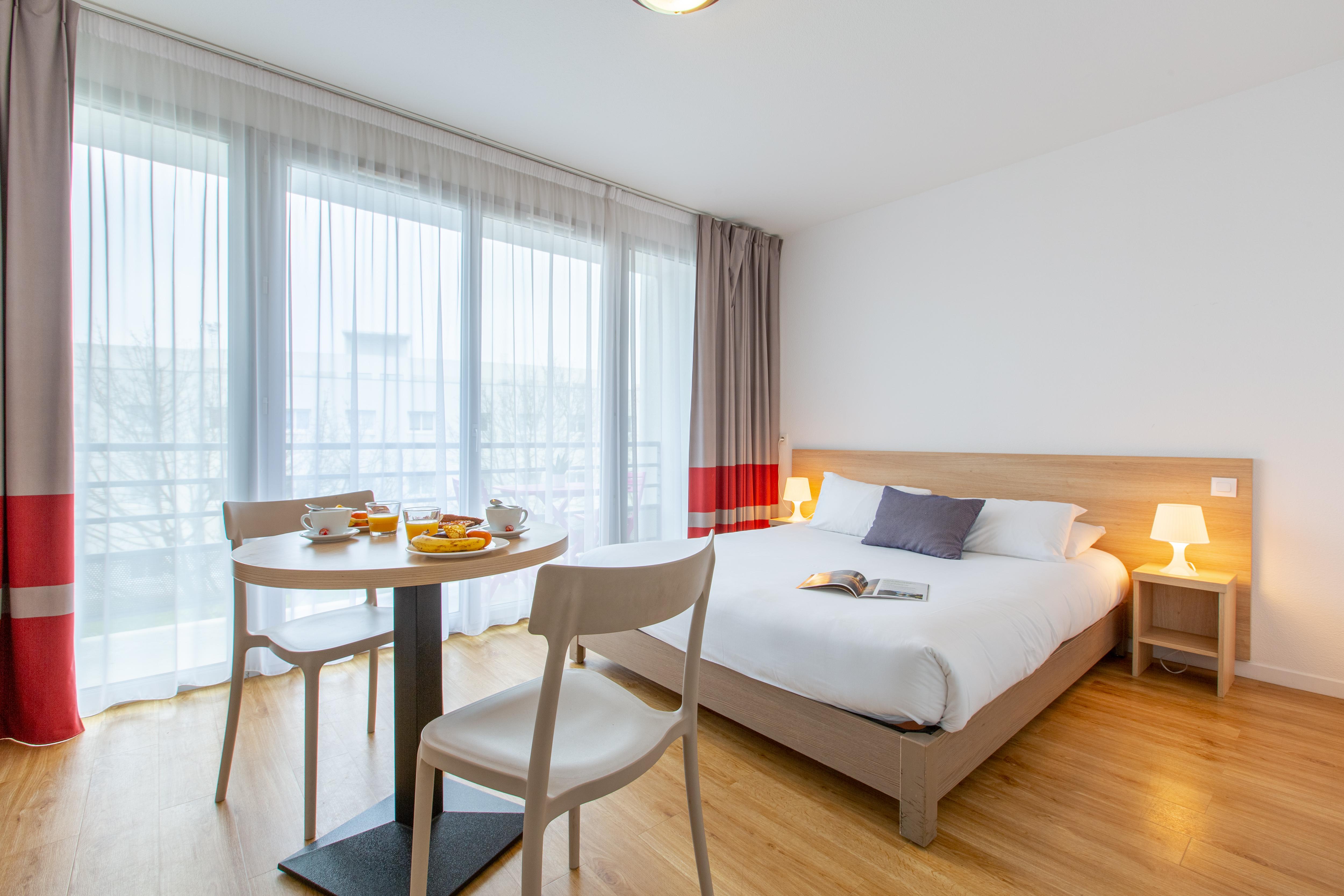 Comfort Aparthotel Ле-Ман Екстер'єр фото